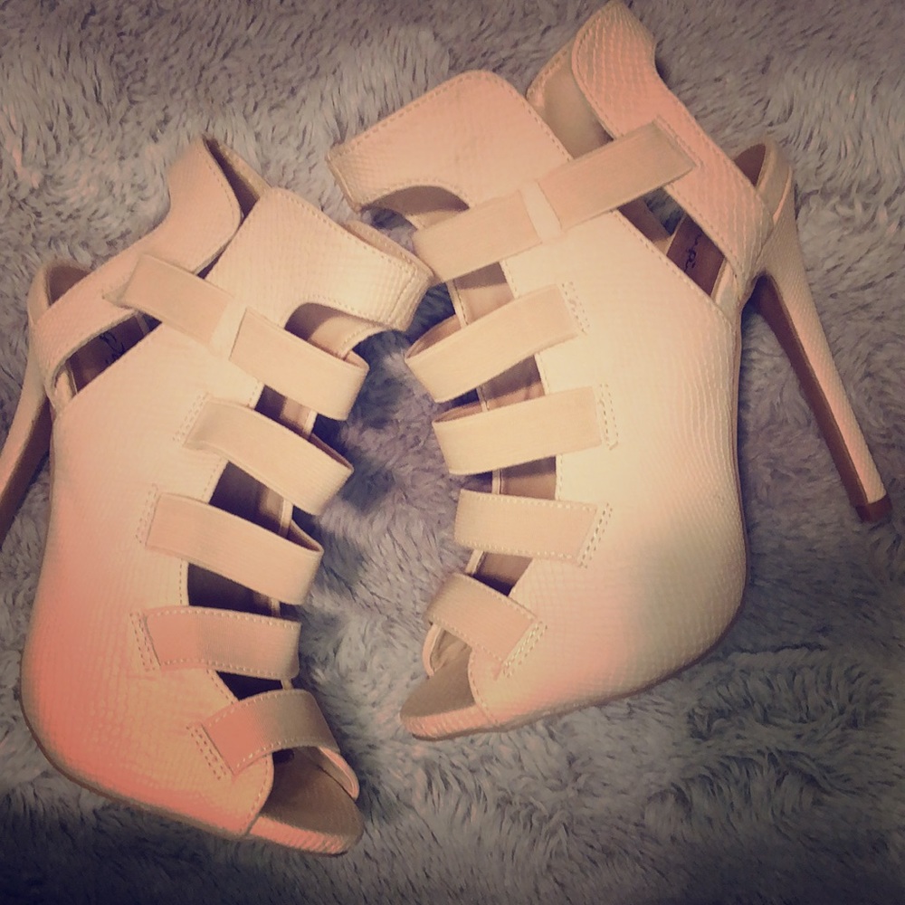 Nude heels
